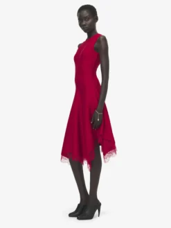 Abito svasato con inserti in pizzo da Donna in Rosso