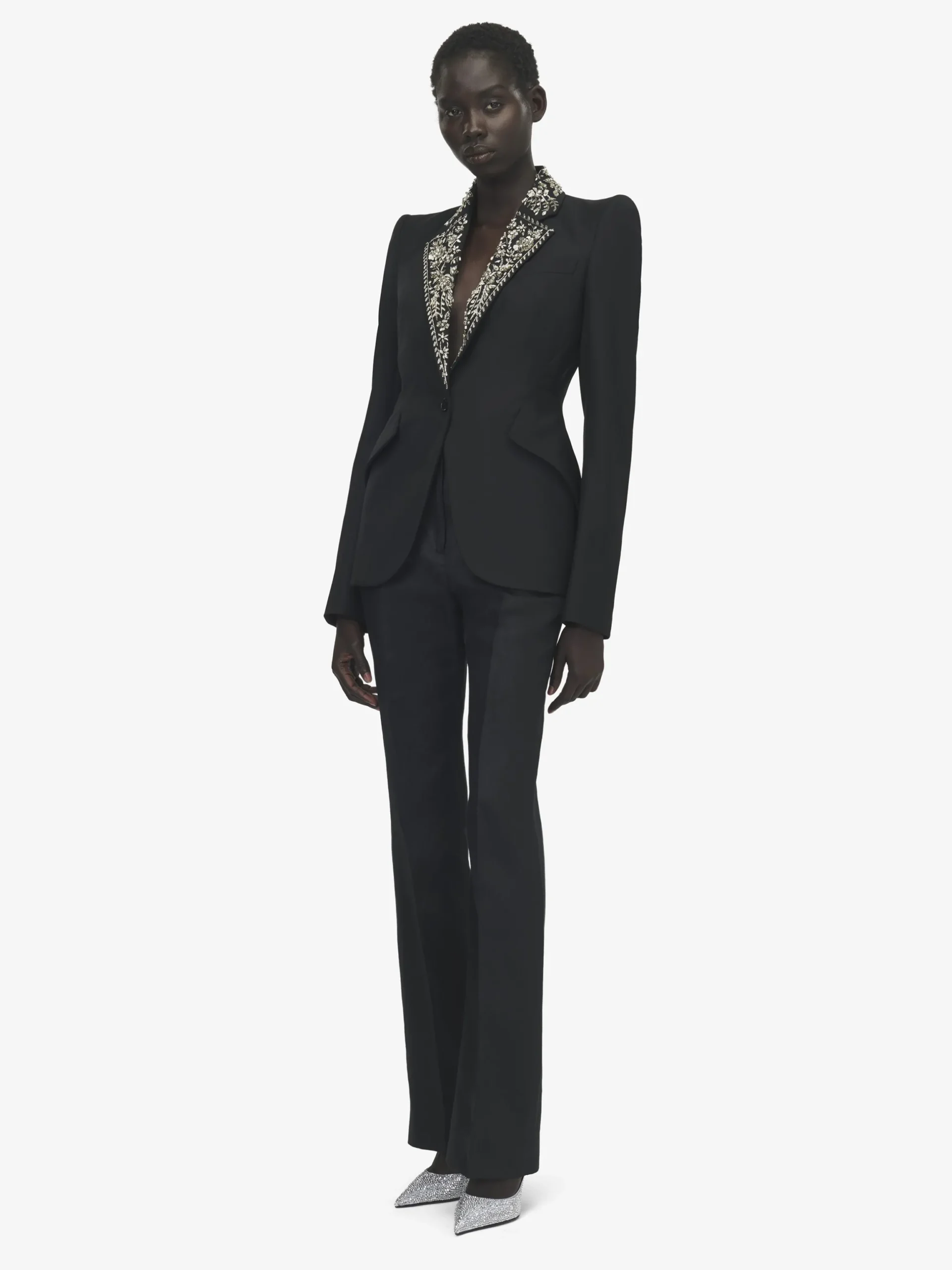Giacca monopetto con revers ricamati da Donna in Nero
