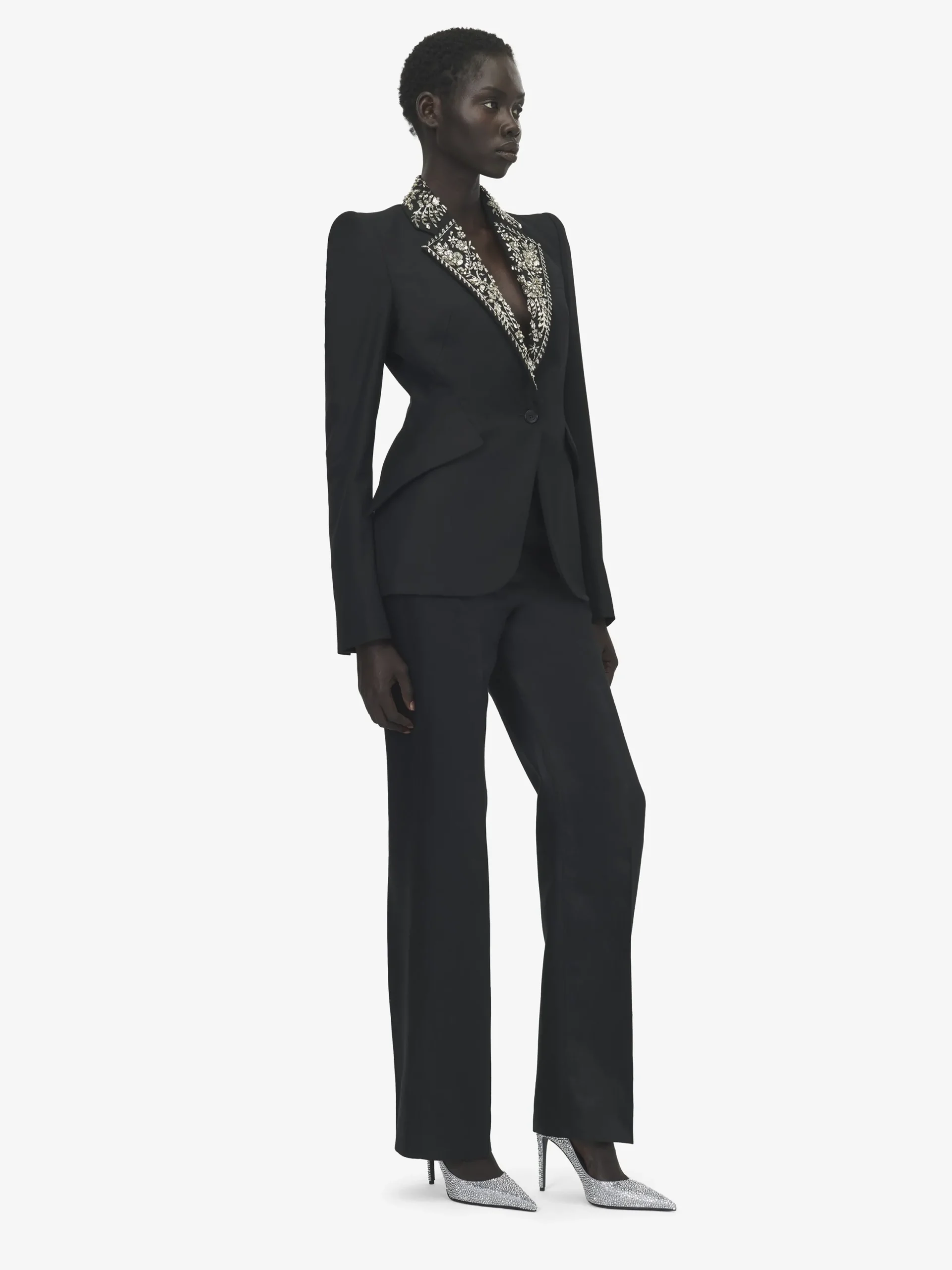 Giacca monopetto con revers ricamati da Donna in Nero