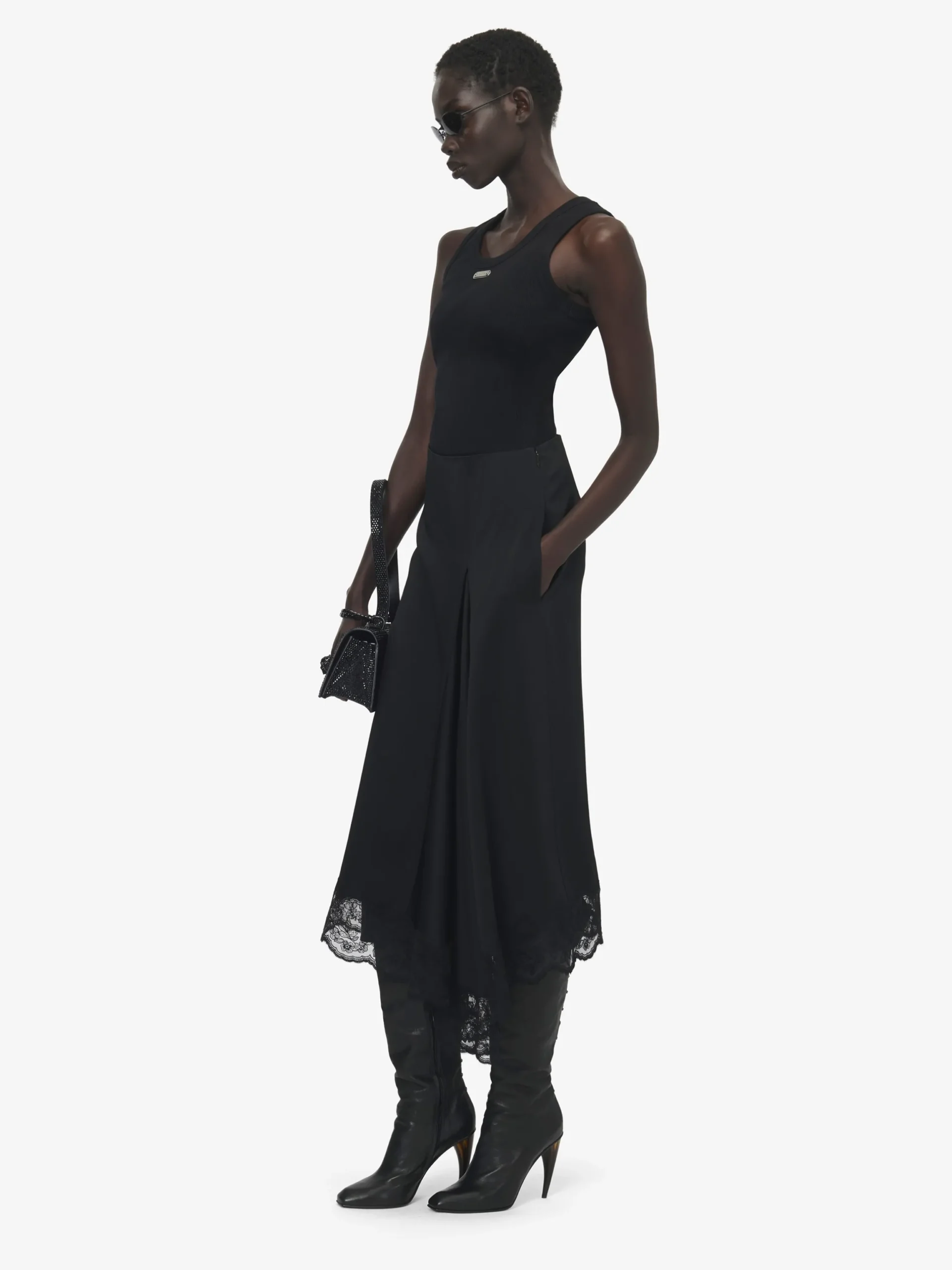 Gonna midi asimmetrica con orlo in pizzo da Donna in Nero