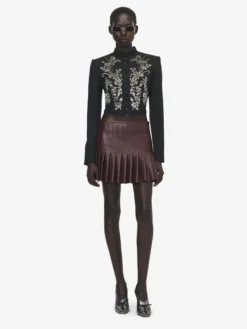 Minigonna a pieghe in pelle da Donna in Bordeaux