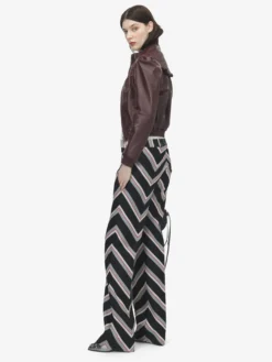 Pantaloni bumster a righe Chevron da Donna in Nero/Rosso